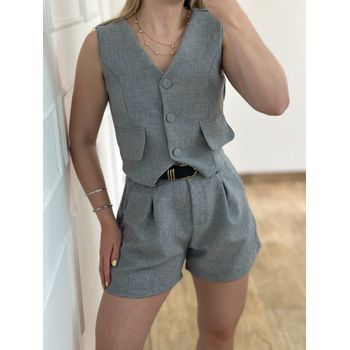 Conjunto Short e Colete Cinza