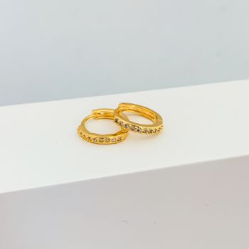 Argola Click Cravejada Zirconia Cristal Banhada a ... - Roanne Jóias