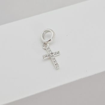 Berloque Cruz Cravejada Prata 925 - 1011832233 - Roanne Jóias