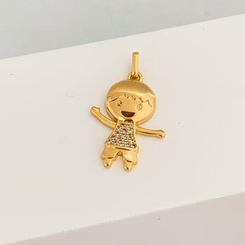 Pingente Menino Cravejado Banhado a Ouro 18k - 106... - Roanne Jóias