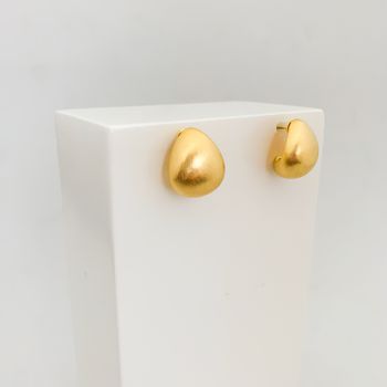 Meia Argola Gota Acetinada Banhado a Ouro 18k - 10... - Roanne Jóias