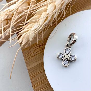 Pingente Trevo com Zircônia Prata 925 - 10118107 - Roanne Jóias