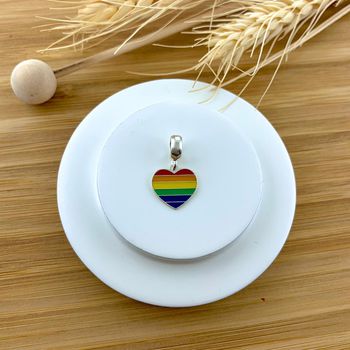 BERLOQUE RESINA CORAÇÃO ARCO IRIS - 22769 - Roanne Jóias