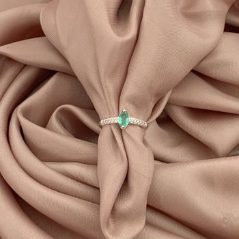 Anel Navete Zirconia Verde Claro e Zirconia no Aro... - Roanne Jóias