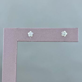 Brinco Flor Pequena Lisa Prata 925 - 10122671 - Roanne Jóias