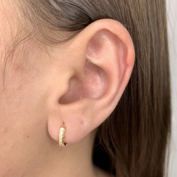 Argola Click Cravejada Zirconia Cristal Semijoia B... - Roanne Jóias