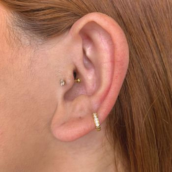 Argola Click Cravejada Zirconia Cristal Semijoia B... - Roanne Jóias