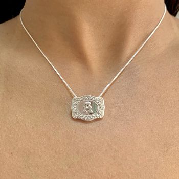 Colar Pingente Fivela Inicial Prata 925 - 10118307... - Roanne Jóias
