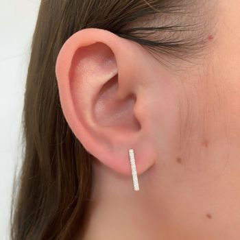 Brinco Palito Medio com Zirconia Prata 925 - 10118... - Roanne Jóias
