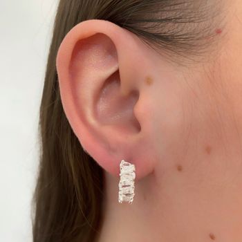 Brinco Argola Trabalhada com Zirconia Prata 925 - ... - Roanne Jóias