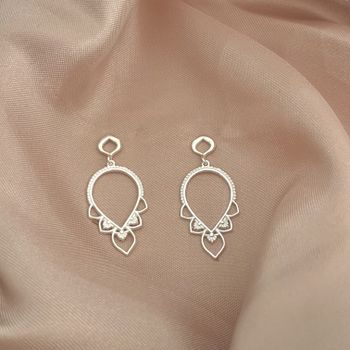 Brinco Trabalhado Vazado Prata 925 - 1011832454 - Roanne Jóias