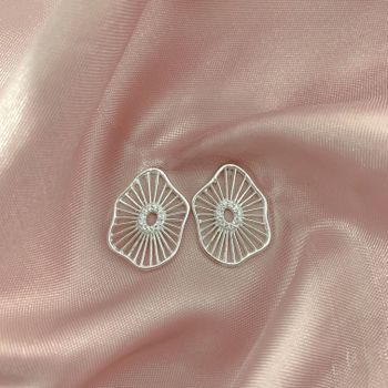 Brinco Trabalhado Vazado Meio com Zirconia Prata 9... - Roanne Jóias