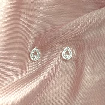 Brinco Gota Lisa Pequena Prata 925 - 1011832425 - Roanne Jóias