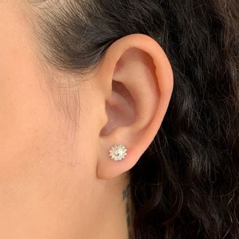 Brinco Prata Legitima 925 Pequeno Girassol Liso -... - Roanne Jóias