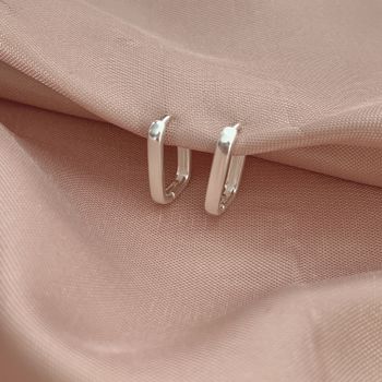 Argola Retangular Lisa Média Prata 925 - 123456789... - Roanne Jóias