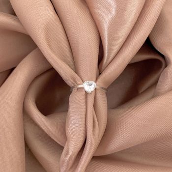 Anel Solitário Coração Com Zirconia Cristal Prata ... - Roanne Jóias