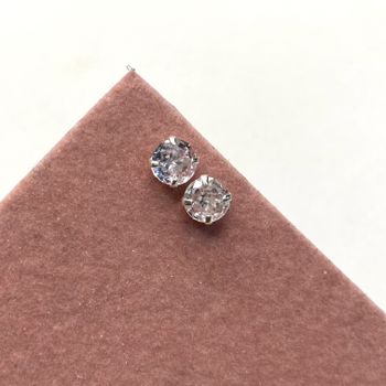 Brinco Solitario Zirconia 4mm Prata 925 - 12345681... - Roanne Jóias