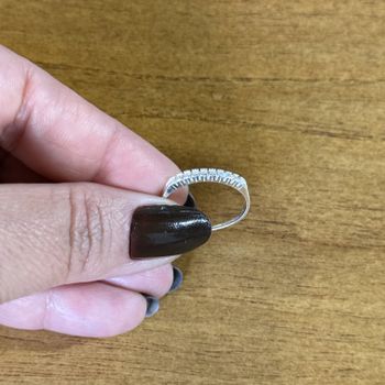 Anel Aparador Prata Legítima 925 Meia Aliança Zirc... - Roanne Jóias