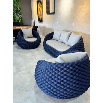 Poltrona Julia em tricô náutico - SANTAMARIA DESIGN E MOVELARIA