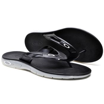 Chinelo Radiactive Oakley PRETO - OAKCHINELO-02 - TCHUCO STORE - GRANDES MARCAS