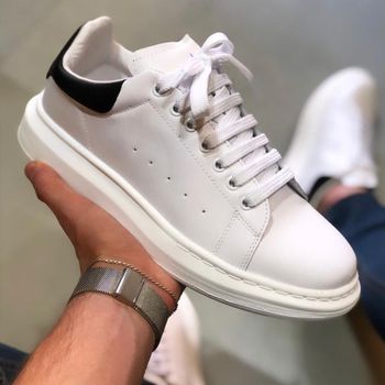 TENIS ALEXANDER MCQUEEN BRANCO PEPA PRETA - MCQUEE... - TCHUCO STORE - GRANDES MARCAS