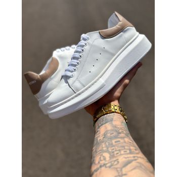 TENIS ALEXANDER MCQUEEN OVERSIZED BRANCO COM MARRO... - TCHUCO STORE - GRANDES MARCAS