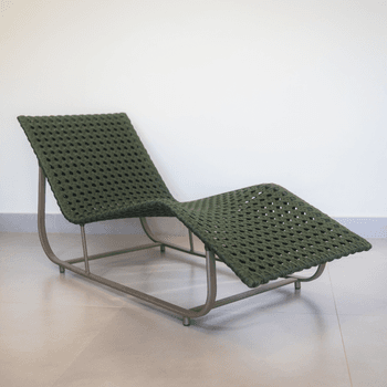 Espreguiçadeira Paraty em tricô náutico - SANTAMARIA DESIGN E MOVELARIA