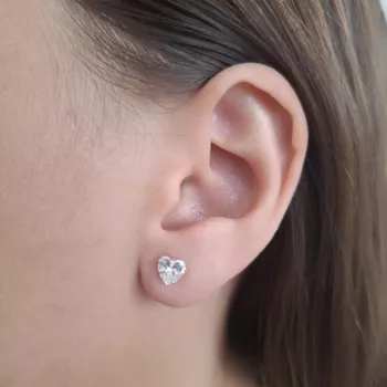 Brinco Coraçao Zirconia Cristal 6x6mm Prata 925 - ... - Roanne Jóias