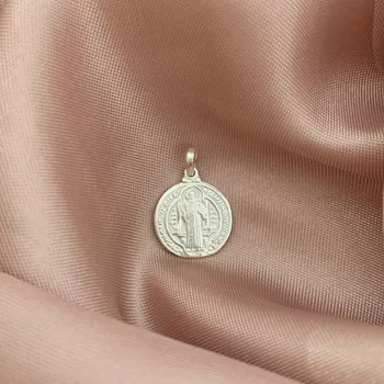 Pingente Medalha São Bento 1,5cm Prata 925 - 10118... - Roanne Jóias
