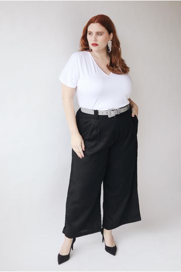 Blusa Podrinha Gola V Branca - Plus Size - DELPHINA