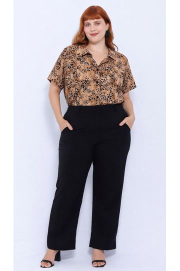 Camisa Manga Curta Onça - Plus Size - DELPHINA