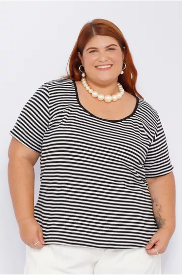 Blusa Malha Listra Preta - Plus Size - DELPHINA