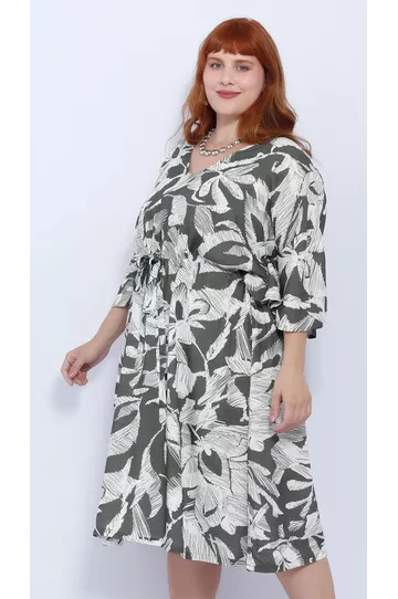 Vestido Viscose Estampa Verde Floral - Plus Size - DELPHINA