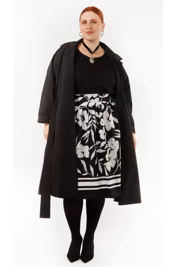 Casaco Trench Coat Preto - Plus Size | DELPHINA