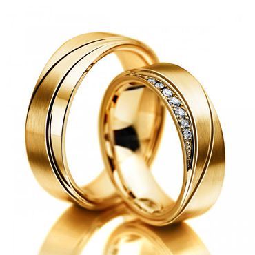 Aliança de Casamento Trabalhada com Diamantes - Helder Joalheiros 