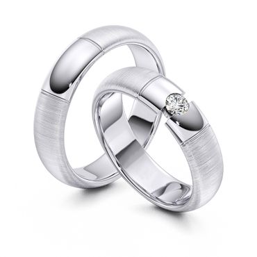 Aliança de Noivado em Ouro Branco 18k Fosca e Polida - Diamante de 0,015ct - Helder Joalheiros 