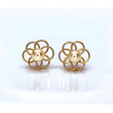 Brinco em Ouro 18k Flor com Pérola - Helder Joalheiros 