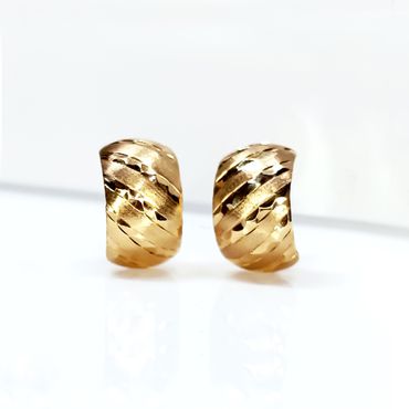 Brinco em Ouro 18k Bojudinho Diamantado - Helder Joalheiros 