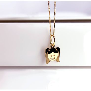 Pingente Menina Carinha Esmaltado em Ouro 18k - Helder Joalheiros 