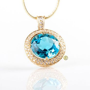 Pingente em Ouro Amarelo 18k 750 Topázio Azul e Brilhantes - Helder Joalheiros 