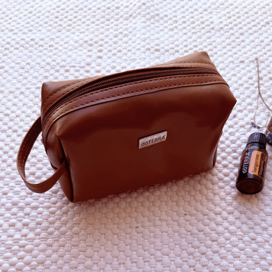 Necessaire Plus Caramelo dōTERRA Para 10 Frascos De 05 E 15ml E R... - Aroma Acessórios