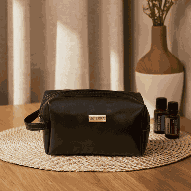 Necessaire Plus Preta dōTERRA Para 10 Frascos De 05 E 15ml E Roll... - Aroma Acessórios