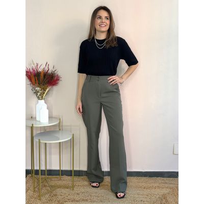 Calça Flare Alfaiataria - Verde Militar - DONNA LELLA