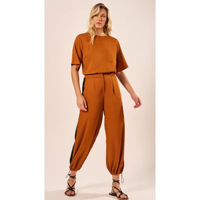 Calça Jogger com Faixa Lateral Castanho 