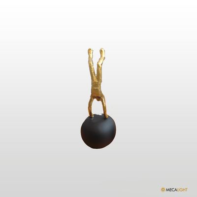 ESCULTURA GINASTA - MECALIGHT