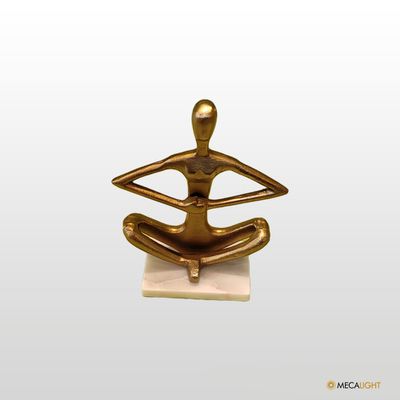 ESCULTURA IOGA ALUMÍNIO DOURADO BASE EM MÁRMORE - MECALIGHT
