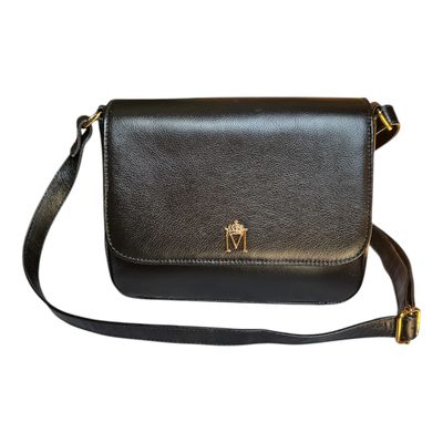 Bolsa em Couro Preta com Tampa Cida - MONALOVERS