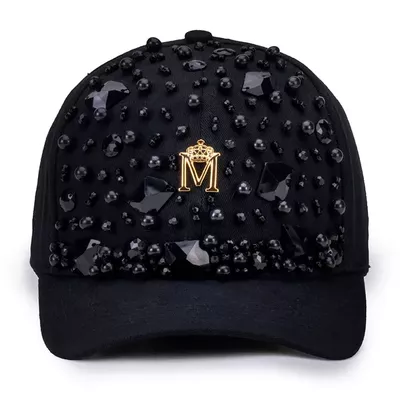 Boné Preto com Bordado de Pedras Pretas - MONALOVERS