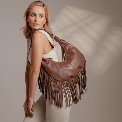 Bolsa em Couro Capuccino com Franja Isabele - MONALOVERS