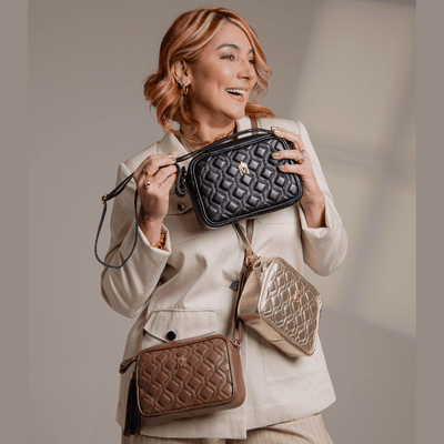 Bolsa em Couro Dourada com Matelasse Amanda - MONALOVERS